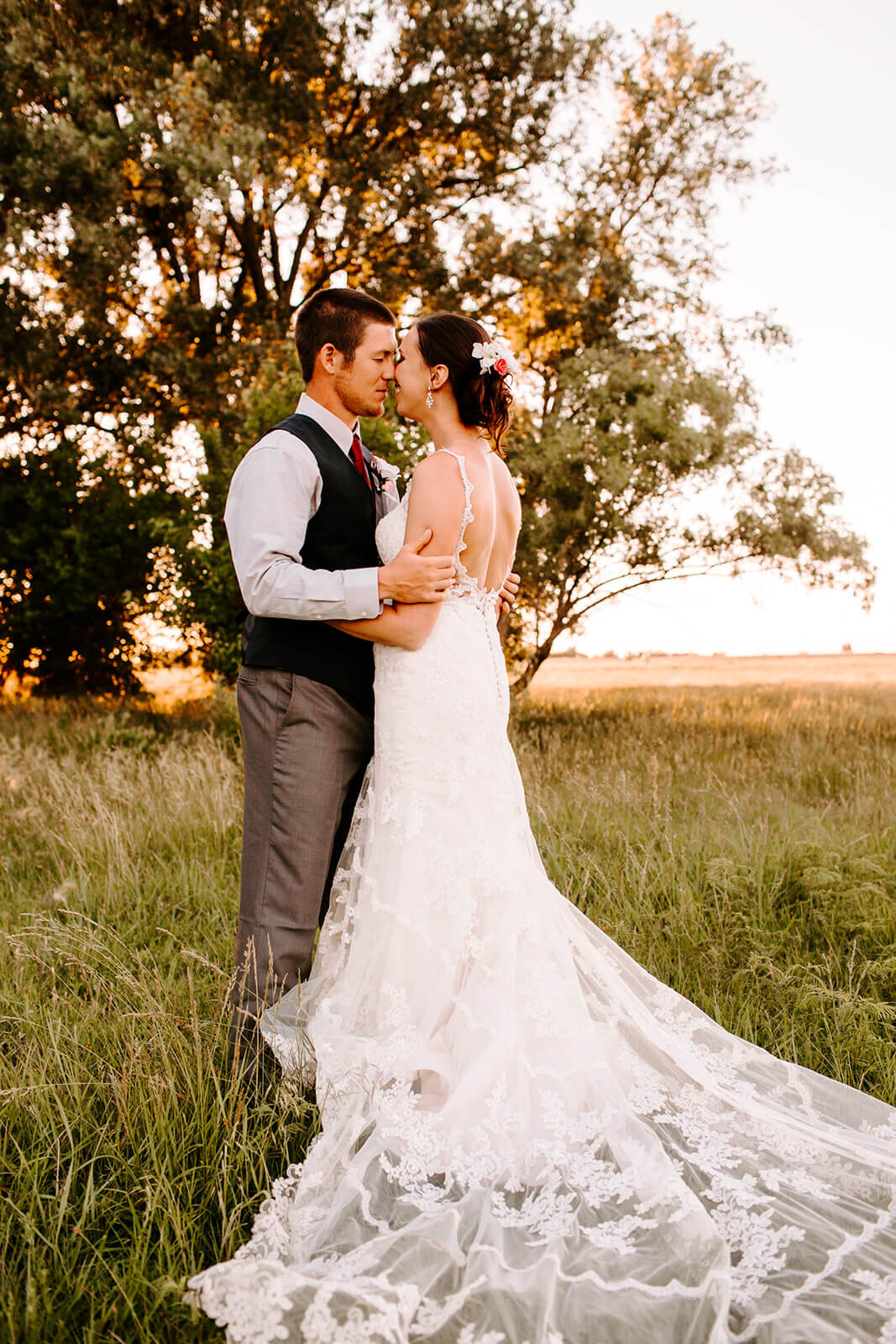 Kelsey_and_Ryan_Rustic_Barn_Wedding-913.jpg