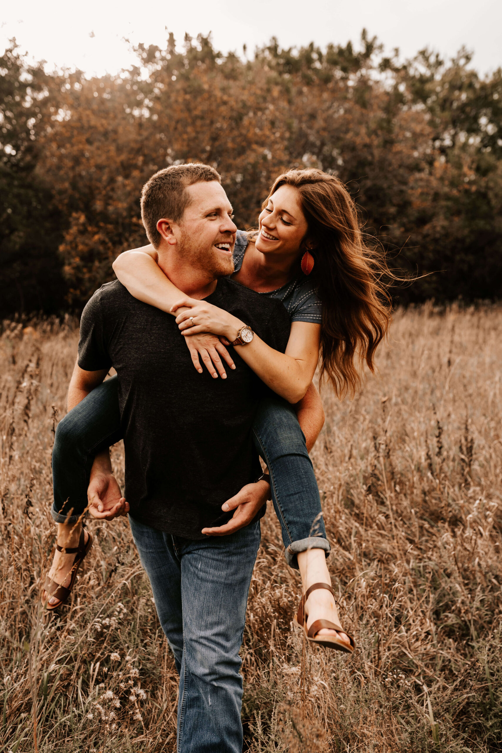 Molly + Dylan - Woodsy Kansas Fall Engagement